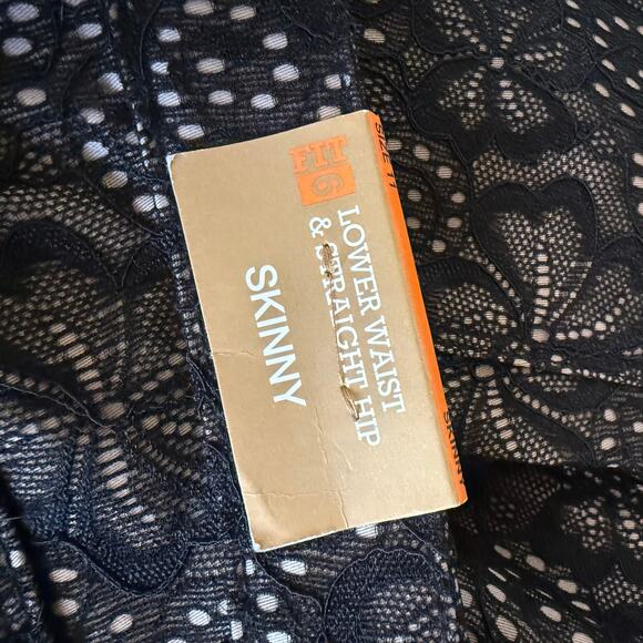 Xhilaration NEW Lace Overlay Skinny Jeans Dark Boho Gothic Stretch Size 11 - Picture 7 of 9